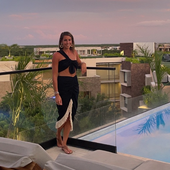 Meet your Posher, Michelle - Picture 1 of 3